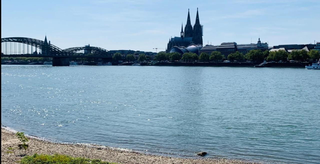 Messe Apartment Am Rhein Kolonia Zewnętrze zdjęcie