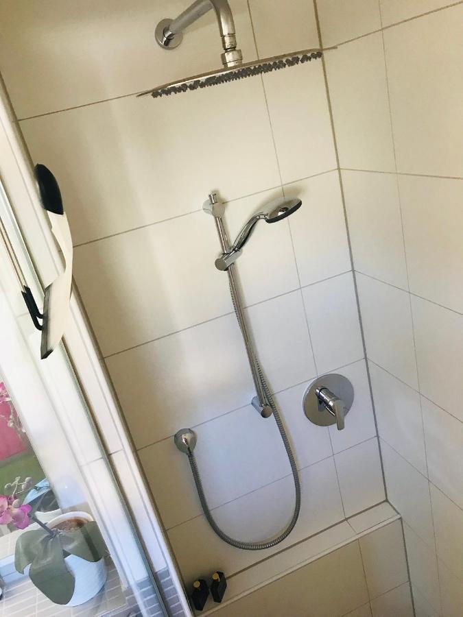 Messe Apartment Am Rhein Kolonia Zewnętrze zdjęcie