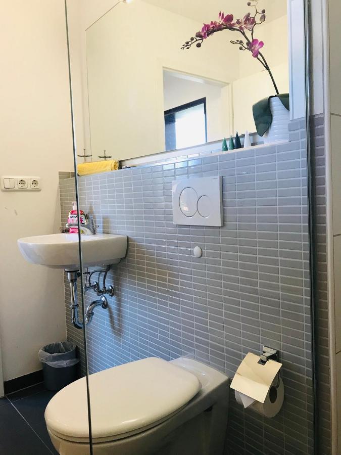 Messe Apartment Am Rhein Kolonia Zewnętrze zdjęcie
