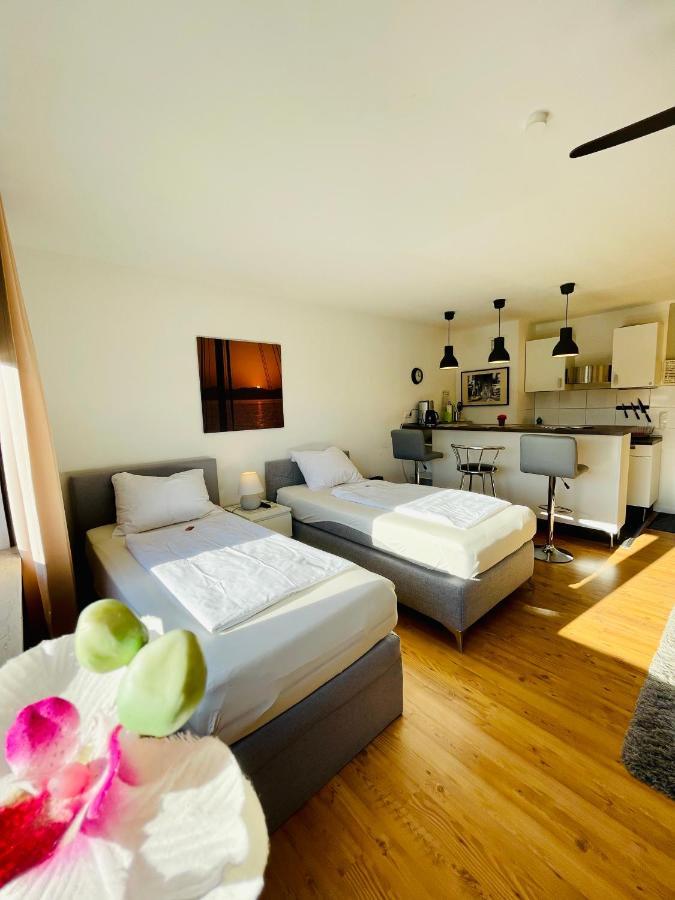 Messe Apartment Am Rhein Kolonia Zewnętrze zdjęcie
